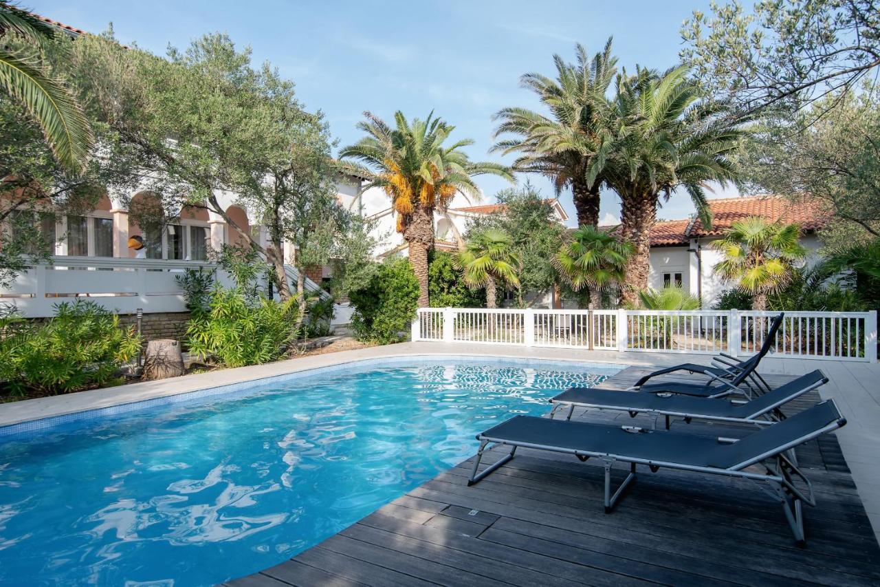 Beach Boy & Pool Girl Apartments 维尔 外观 照片