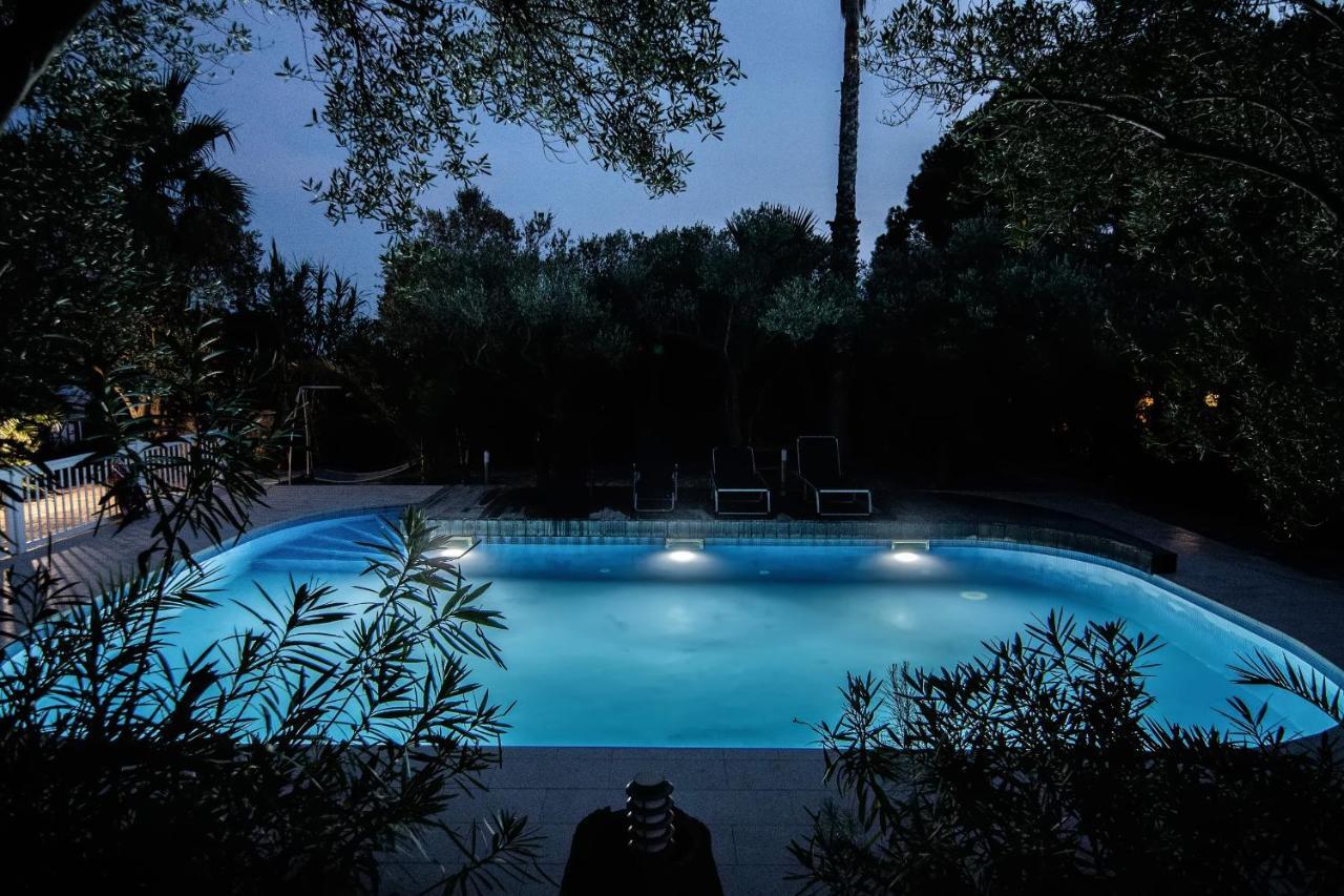 Beach Boy & Pool Girl Apartments 维尔 外观 照片